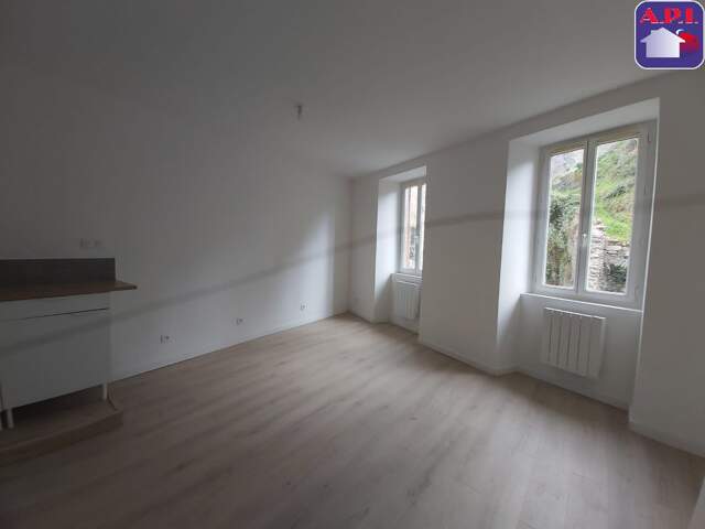 Appartement 2 pièces 38 m² à Tarascon-sur-Ariège — photo du bien
