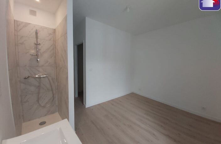 Location appartement 2 pièces 38 m² à Tarascon-sur-Ariège (09400) — photo 4