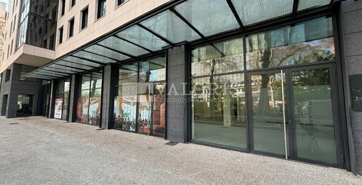 LOCAL COMMERCIAL à LOUER — photo 1
