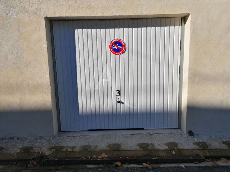 Garage à Blaye Les Mines 15m² — photo 1