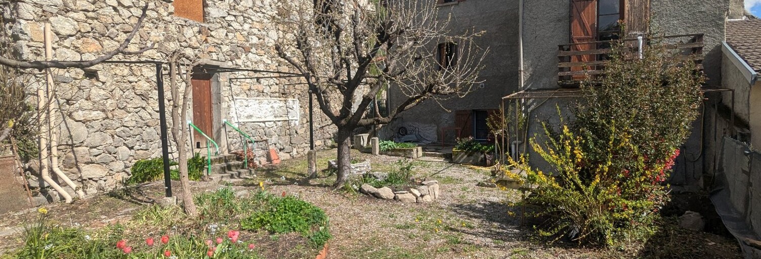 Maison 8 Pièces 182 m² à vendre à Tarascon-sur-Ariège (09400)