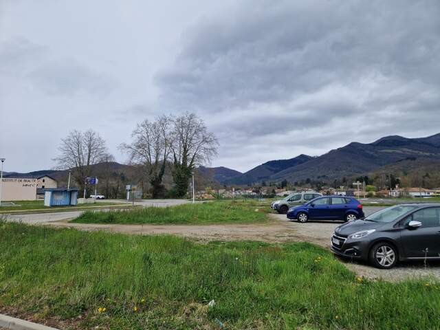 Terrain constructible — photo du bien