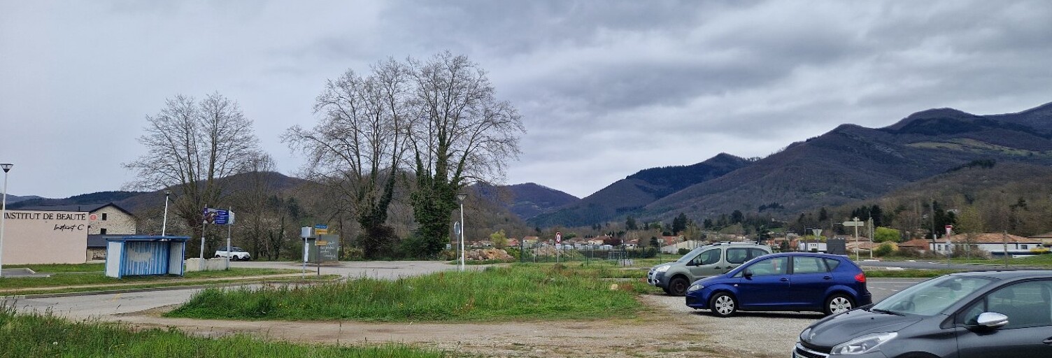 Terrain  831 m² à vendre à Saint-Paul-de-Jarrat (09000)