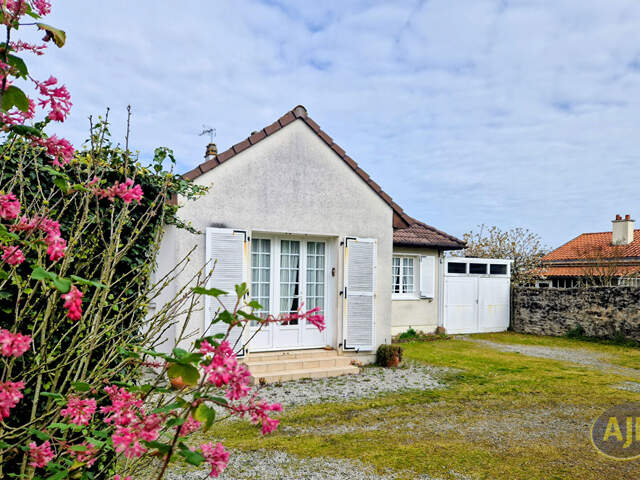 Maison 3 chambres grande parcelle bourg de Cugand — photo du bien