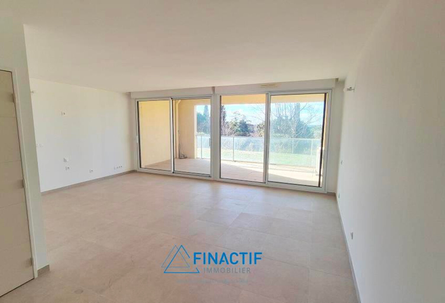 Appartement à étrenner — photo 1