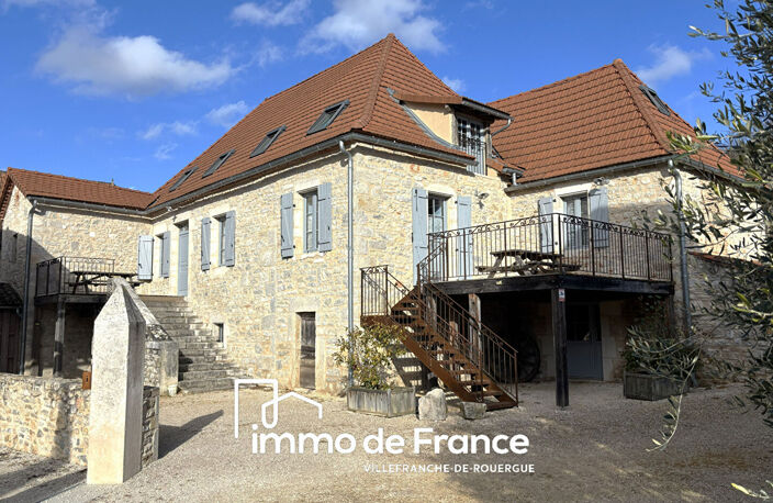 Propriété de 370 m² habitable, maison et gîte, 10 chambres, piscine sur 6403 m² de terrain plat — photo 2