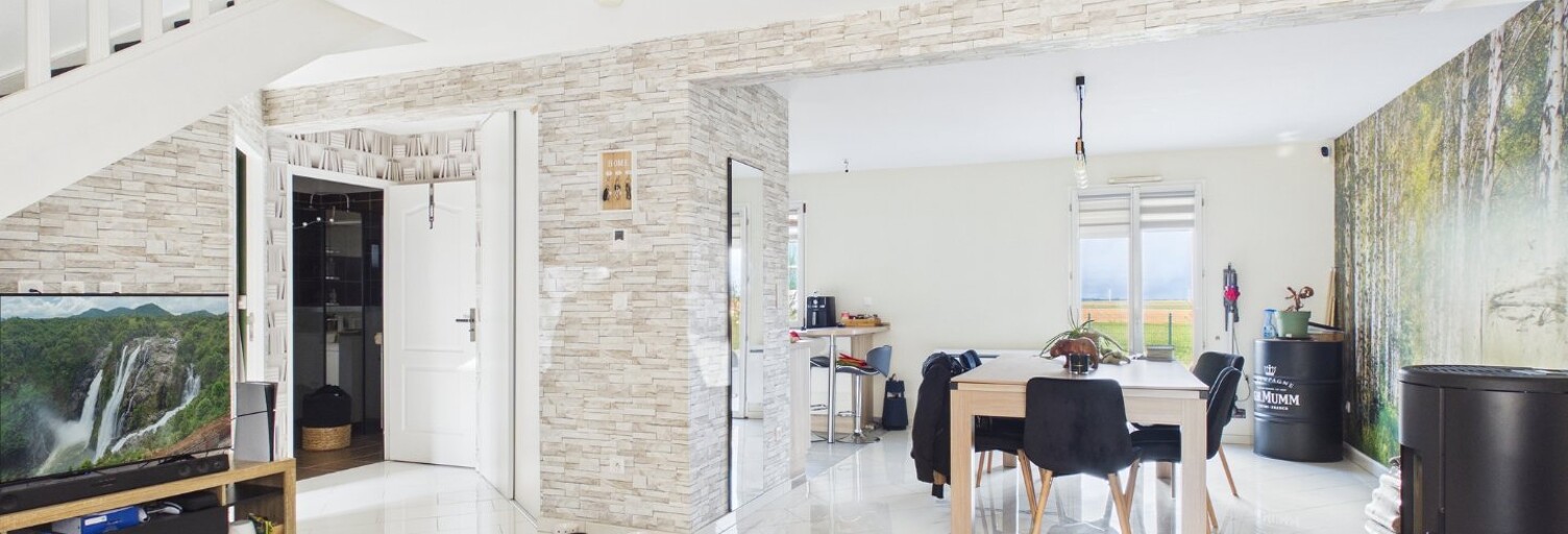 Maison 5 Pièces 99 m² à vendre à Montgérain (60420)