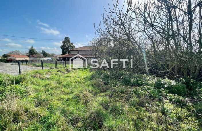 Terrain borné, constructible et non viabilisé — photo 4