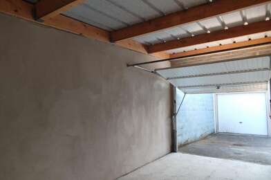 Garage  28300 €