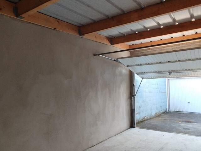 Garage spacieux et sécurisé : l'opportunité rare pour stationner ou investir — photo du bien