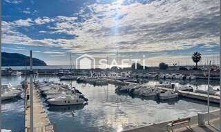 Appartement 5 Pièces 98 m² à vendre à Saint-Cyr-sur-Mer (83270)