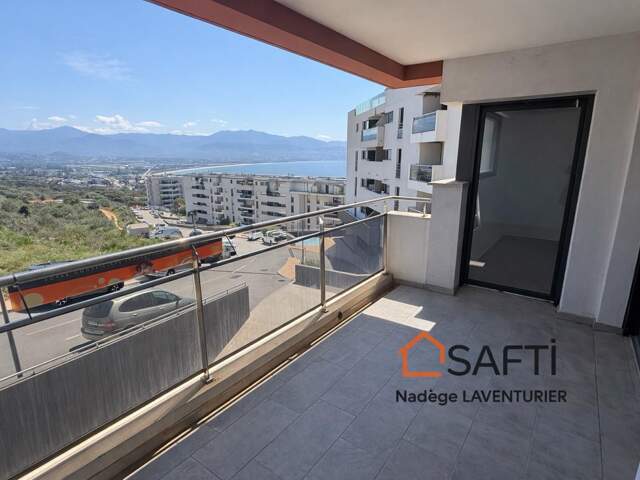 Studio récent vue mer, terrasse, parking  Ajaccio — photo du bien