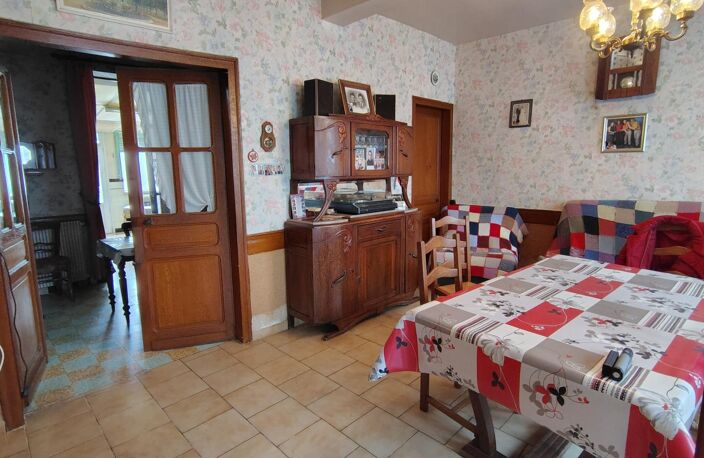 Maison individuelle à rénover 97 m² + grenier aménageable, garage, jardin + terrain constructible détachable ! — photo 2