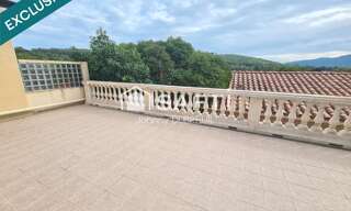 Immeuble  258 m² à vendre à Carnoules (83660)