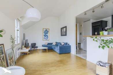 Appartement 3 pièces 234300 €