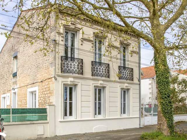 Maison de ville de 5 pièces principales — photo du bien