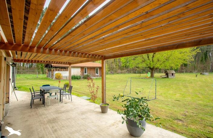 Maison en pierre de 6 pièces principales — photo 2