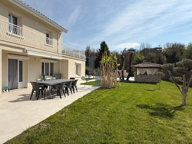 Villa / Maison 7 pièces  à vendre Valence 26000