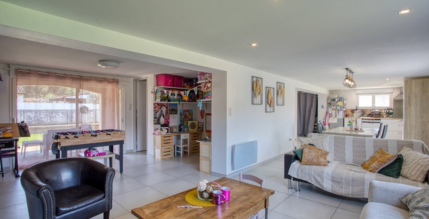 Vente maison 6 pièces 135 m² Biars-sur-Cère (46130) — photo 1