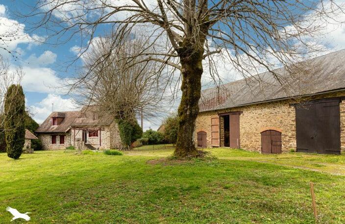 Maison en pierre de 4 pièces principales — photo 2