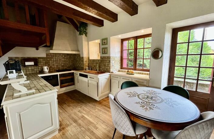 Maison en pierre de 4 pièces principales — photo 3