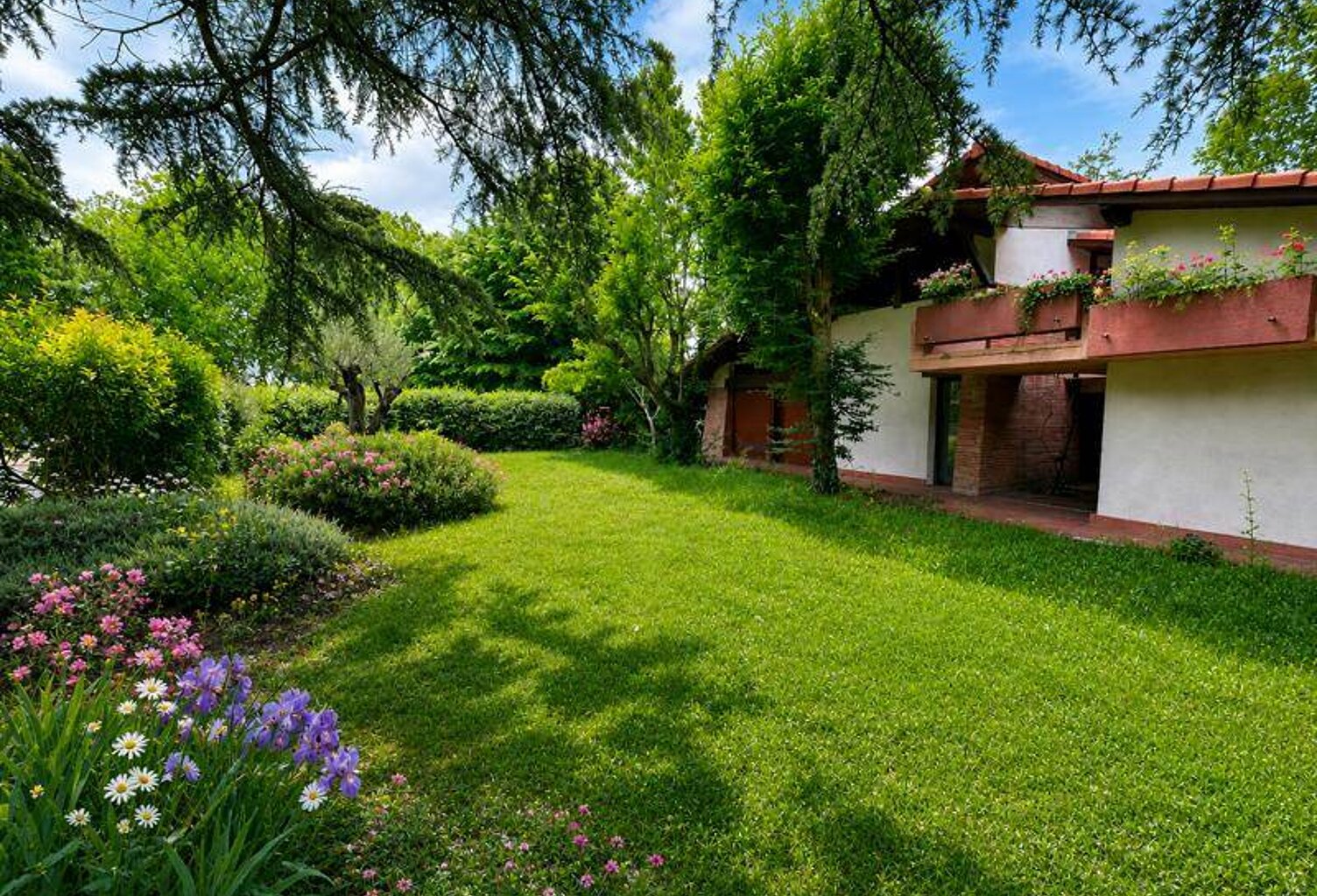 Villa de 5 pièces principales — photo 1
