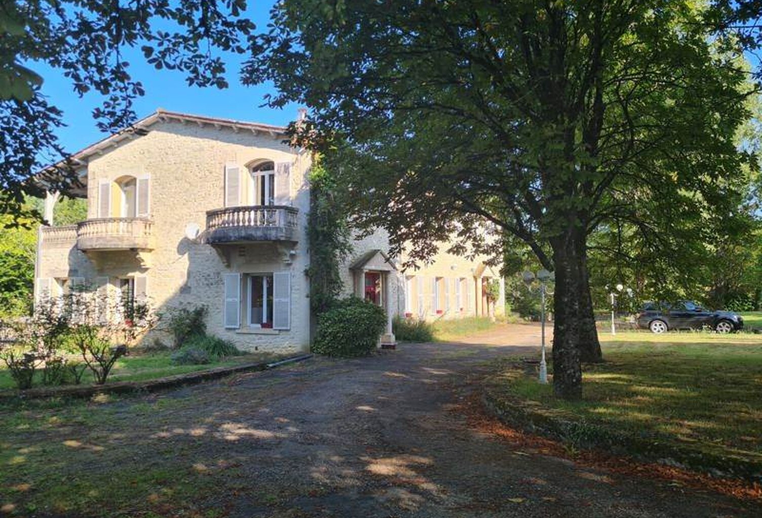 Manoir de 16 pièces principales — photo 1