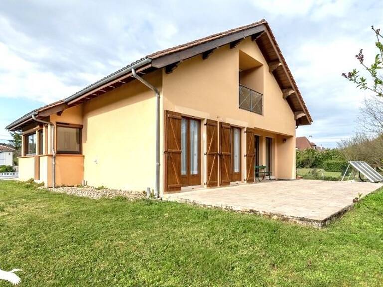 Contemporaine de 7 pièces principales — photo 1