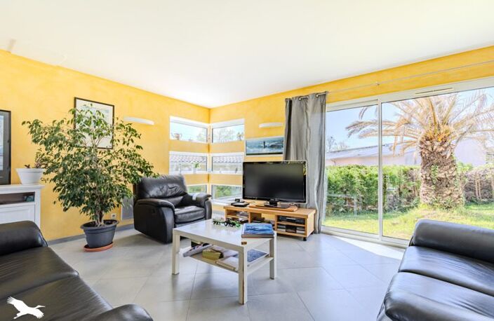 Contemporaine de 5 pièces principales — photo 2