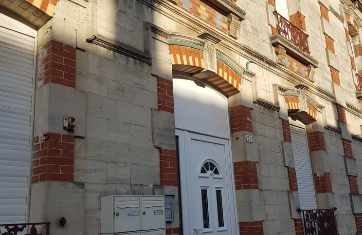 Vente Immeuble 200 m&sup2; — photo 2