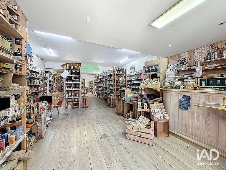 Vente Boutique/Local commercial 200 m&sup2; — photo 1