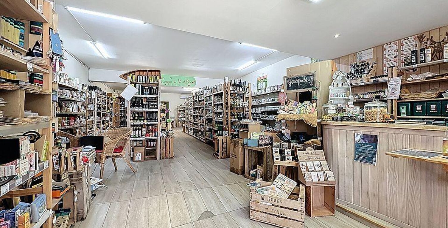 Vente Boutique/Local commercial 200 m&sup2; — photo 1