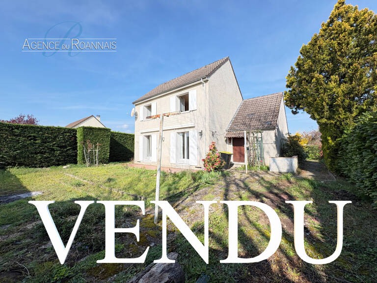 Maison à rénover   Aux portes de Roanne, sur la commune de V — photo 1