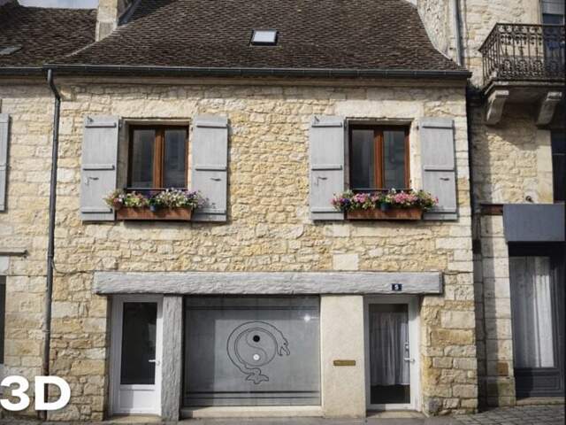 Maison en pierre de 3 pièces principales — photo du bien