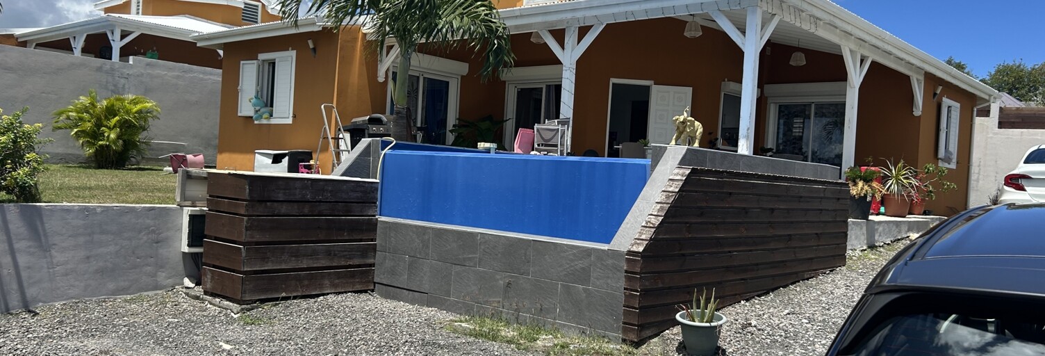 Maison 6 Pièces 108 m² à louer à Saint-François (97118)