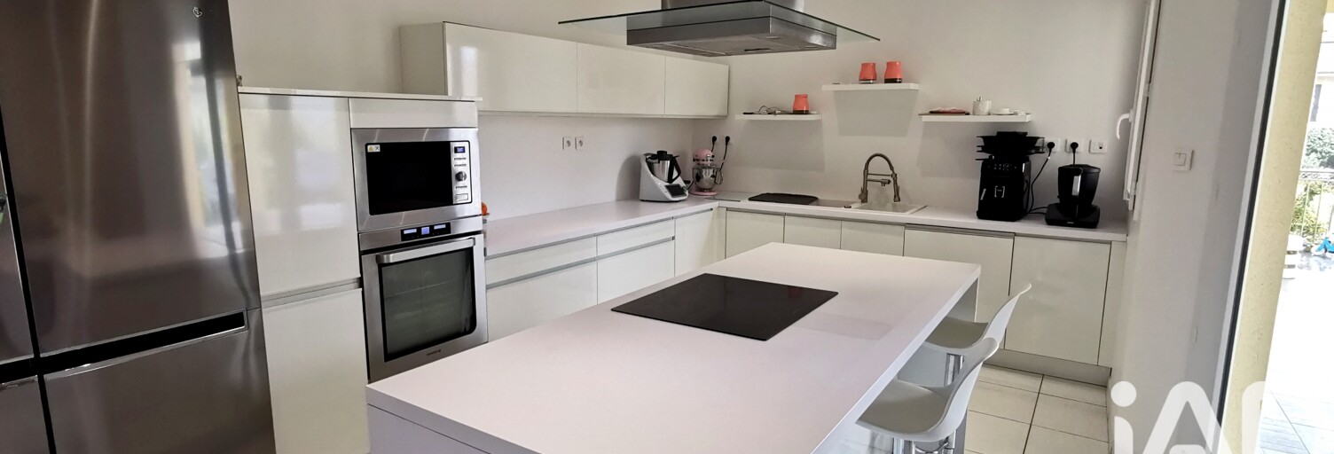 Maison 6 Pièces 157 m² à vendre à Terrasson-Lavilledieu (24120)