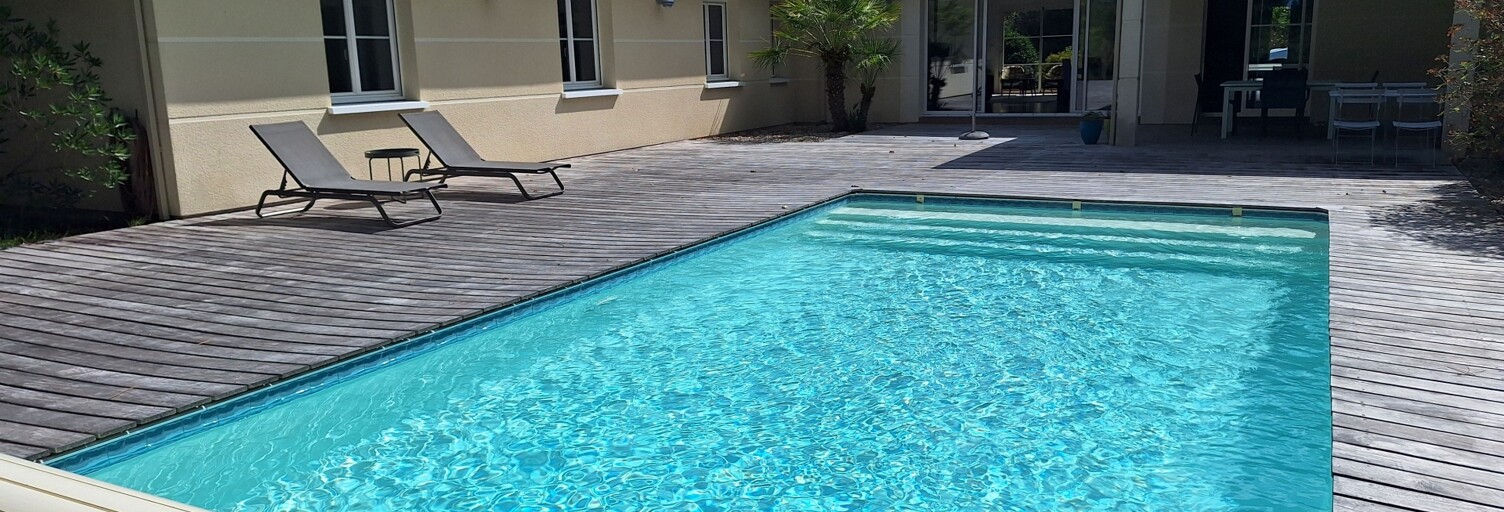 Maison 6 Pièces 250 m² à vendre à Sainte-Hélène (33480)