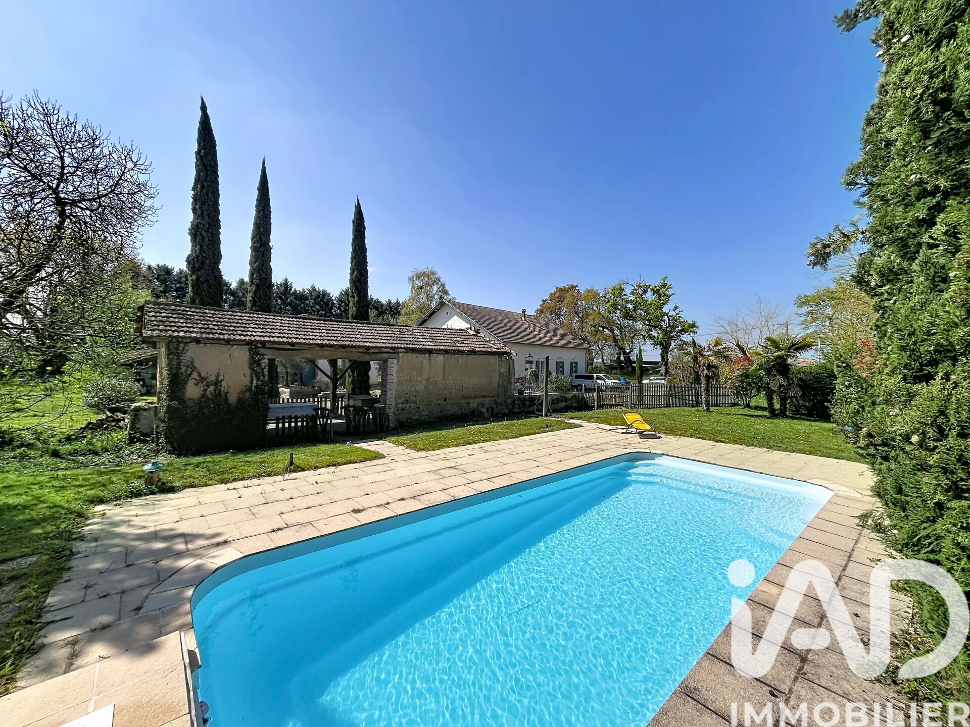 Vente Maison/villa 9 pièces - Photo 2