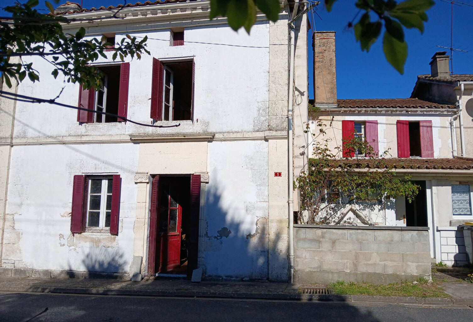 A saisir ! Maison en pierre   Petit prix — photo 1