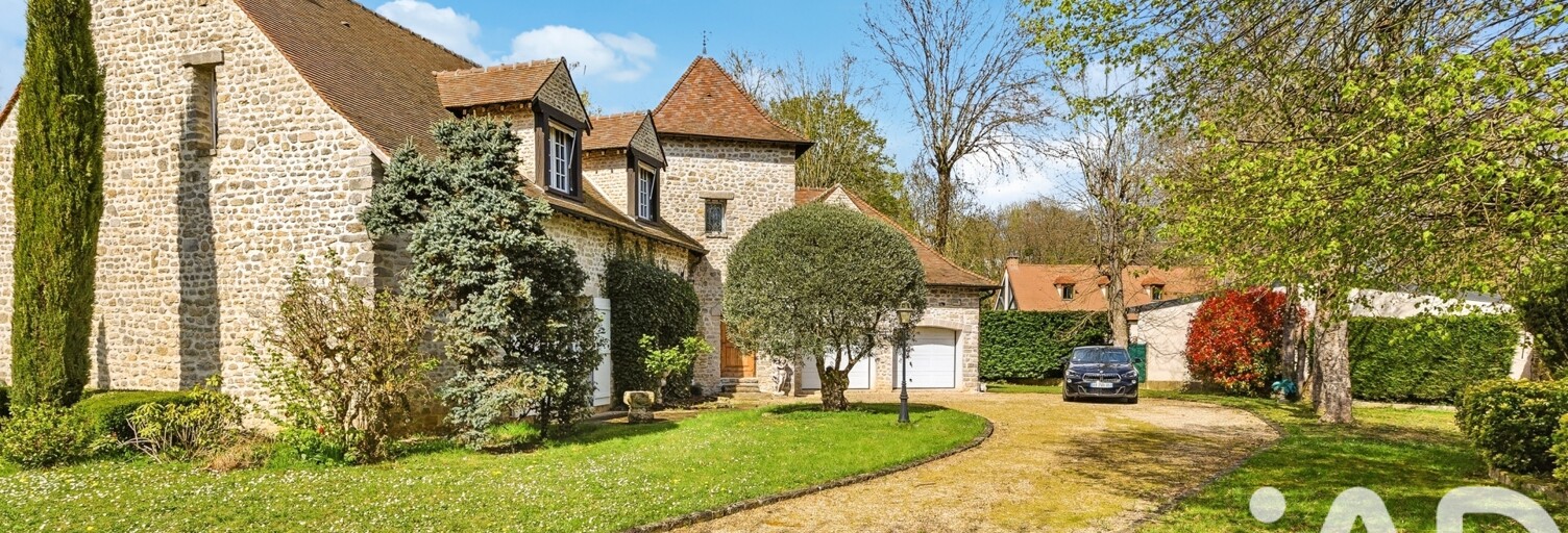 Maison 8 Pièces 307 m² à vendre à Santeny (94440)