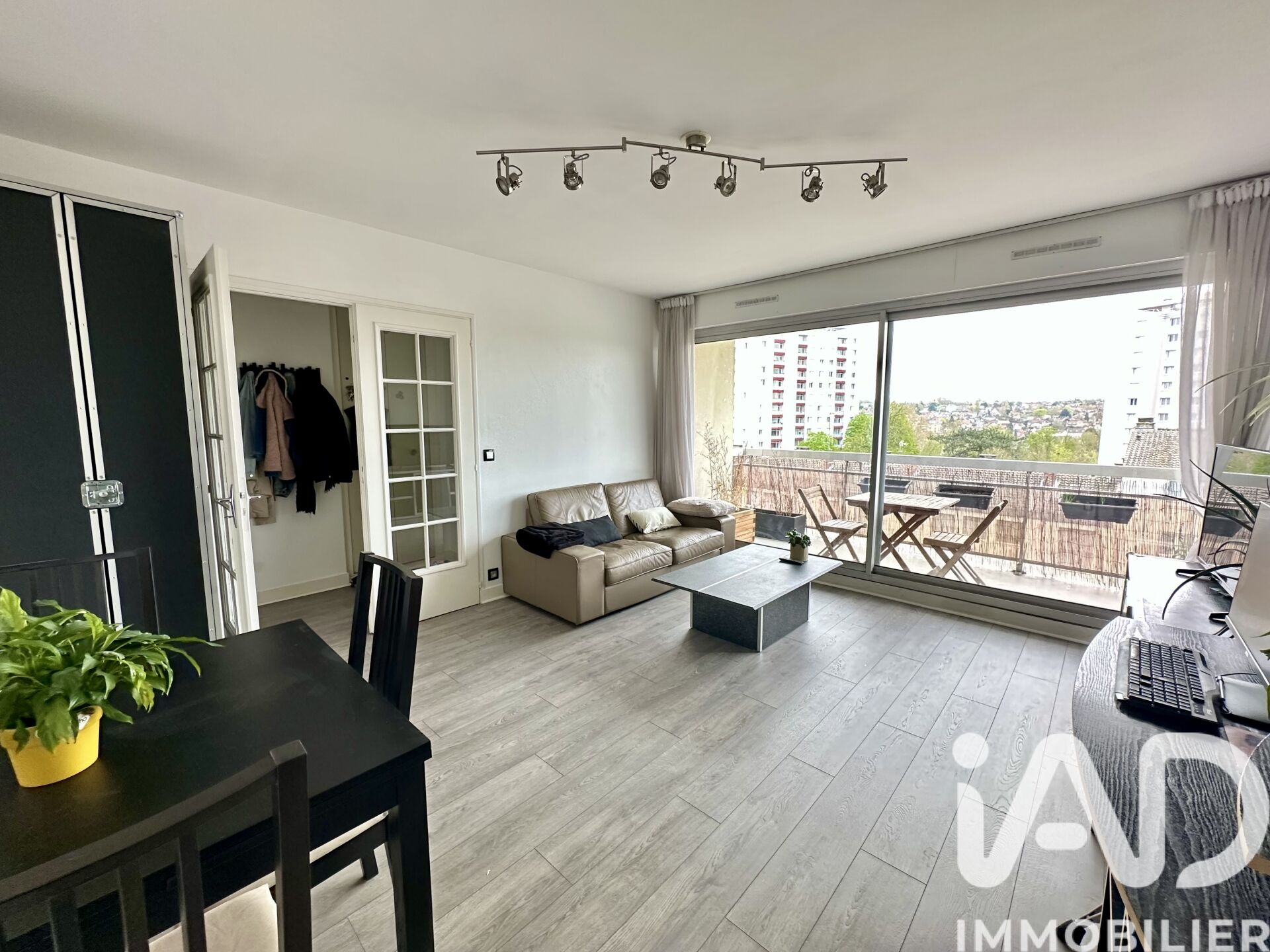 Vente Appartement 2 pièces - Photo 2