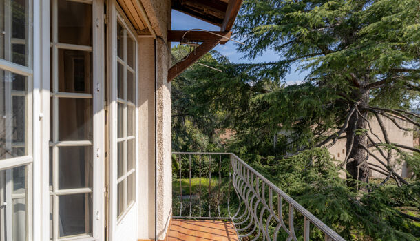 Propri&eacute;t&eacute; 7 pièces  à vendre Aix-en-Provence 13100