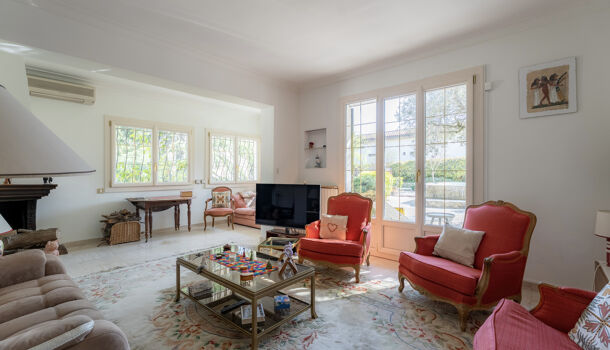 Propri&eacute;t&eacute; 7 pièces  à vendre Aix-en-Provence 13100