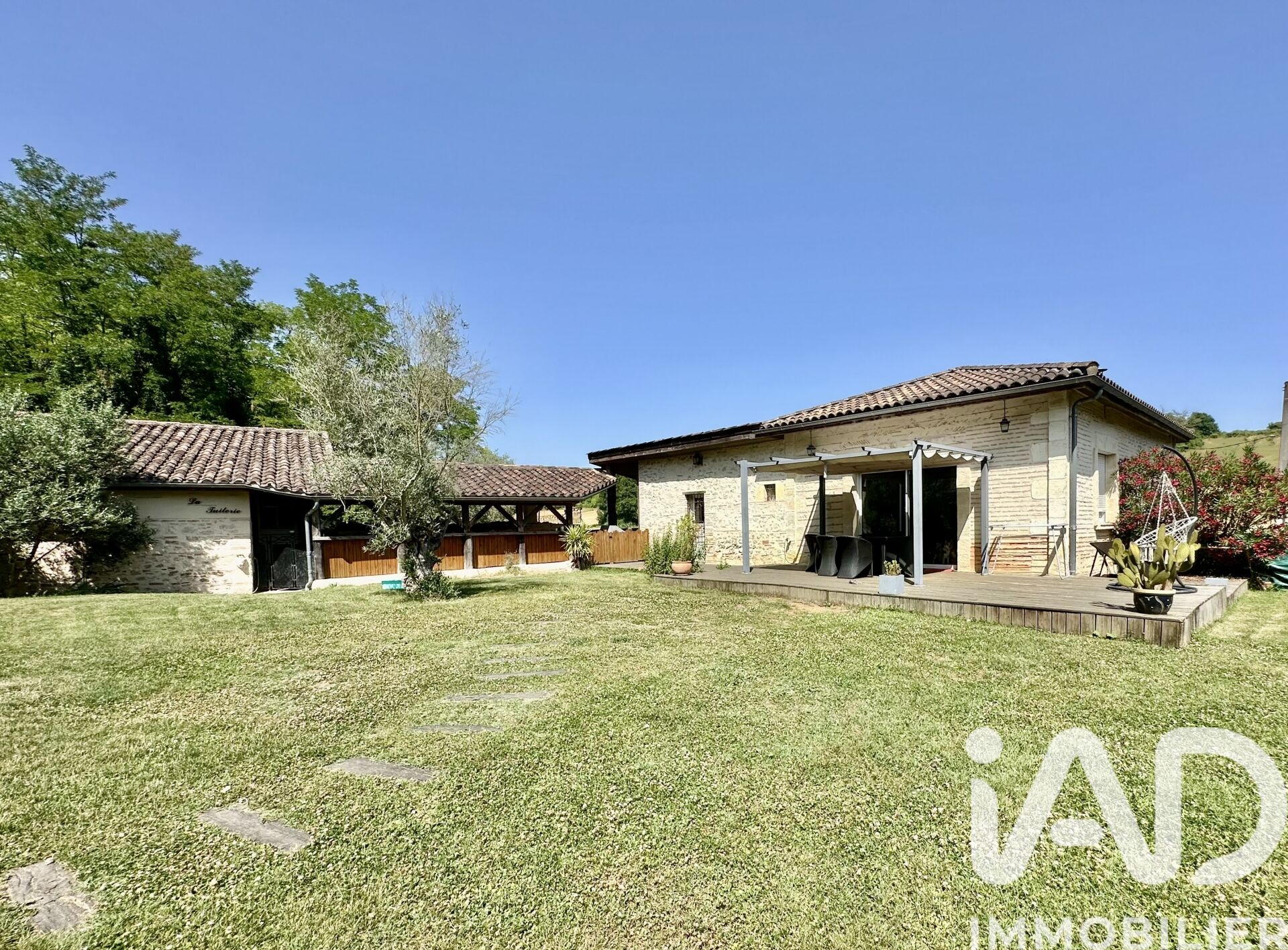 St-Martin-Petit - 160m² - 5p. - 3ch.