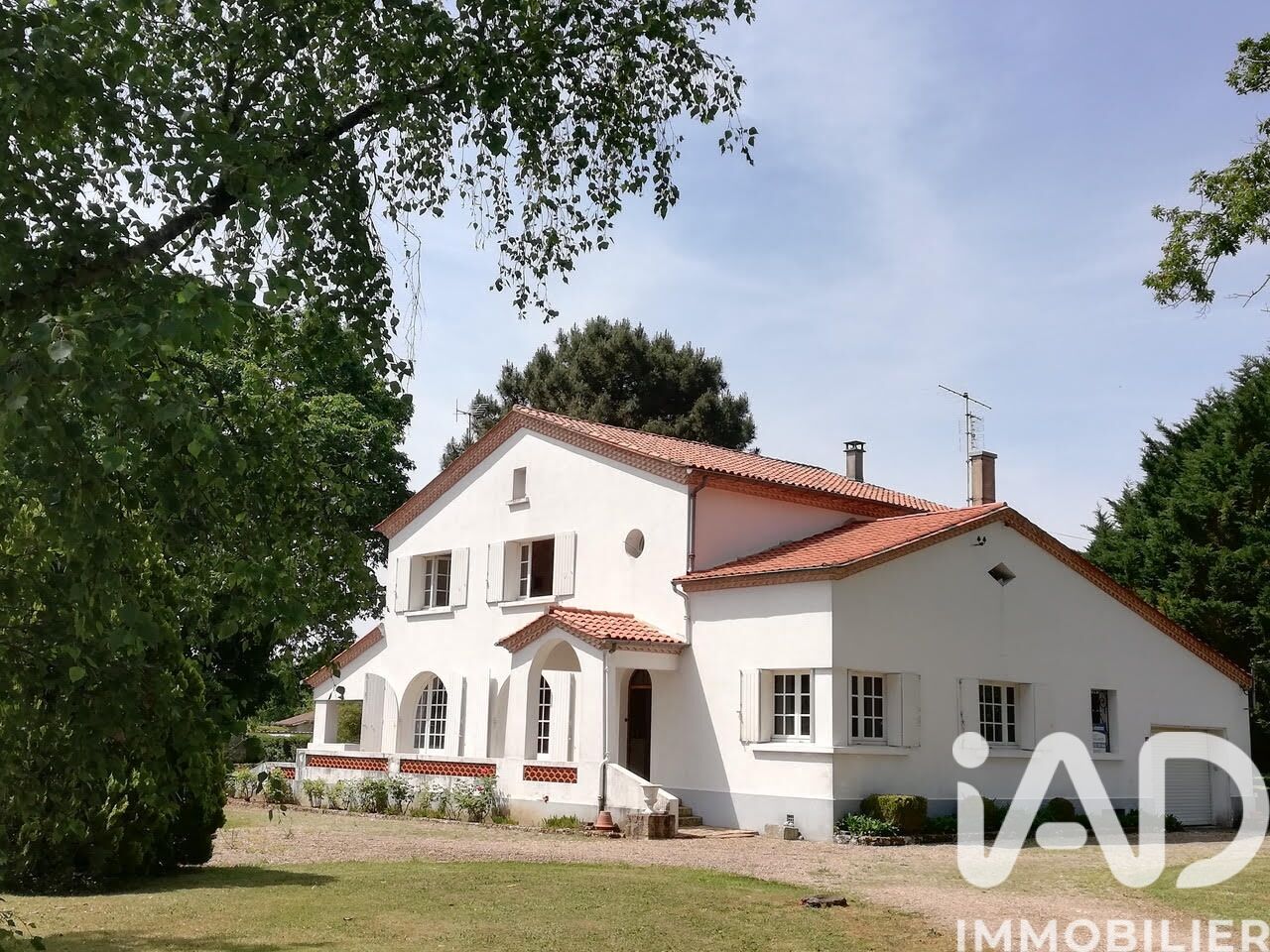 Montcaret - 220m² - 7p. - 5ch.