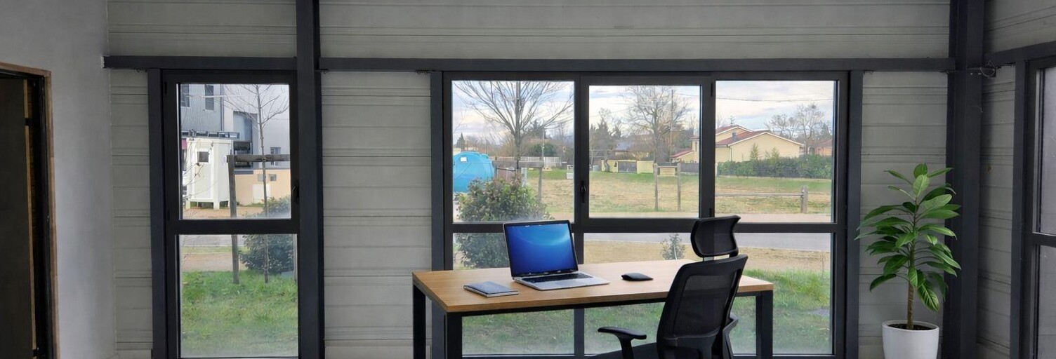 Commerce  40 m² à louer à Brindas (69126)