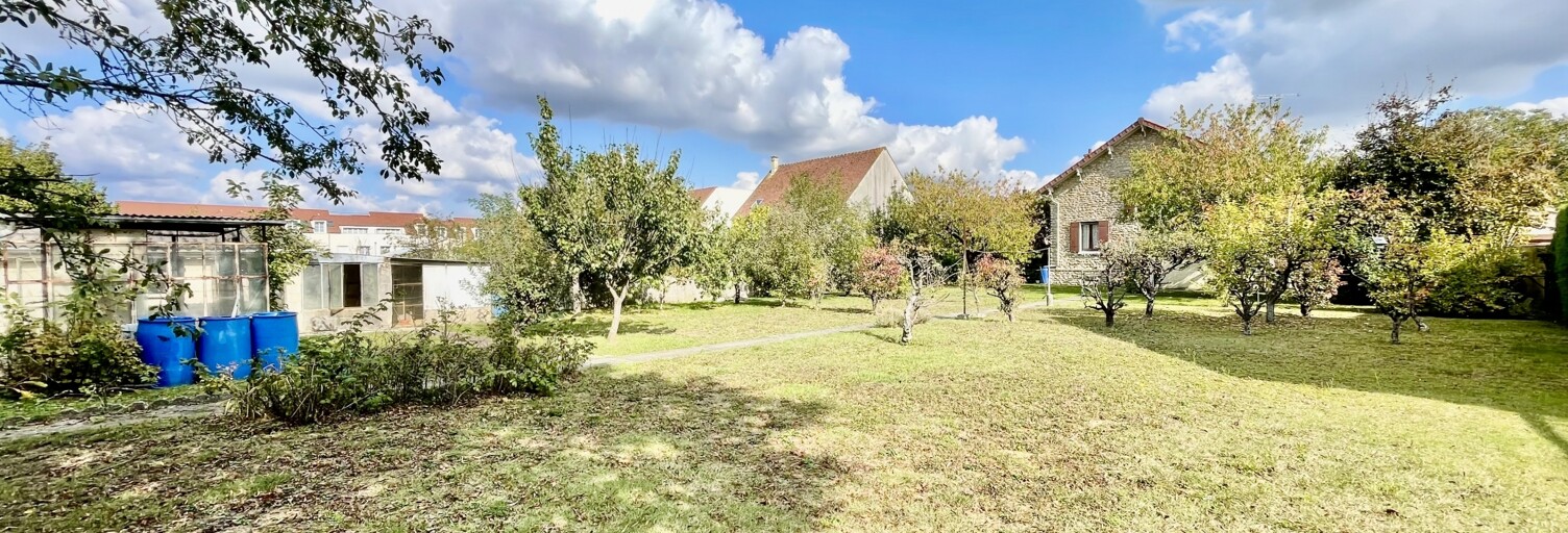 Terrain  848 m² à vendre à Moissy-Cramayel (77550)