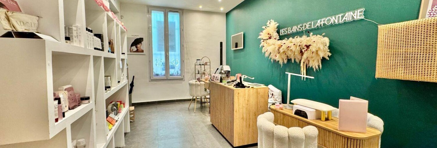 Commerce  221 m² à vendre à Nîmes (30000)