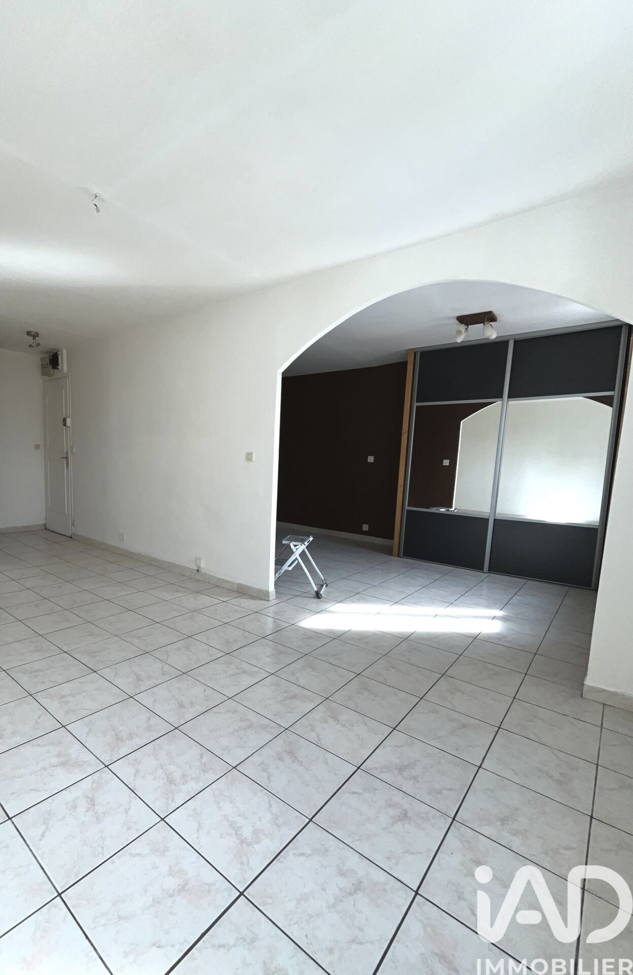 Vente Appartement 2 pièces - Photo 2