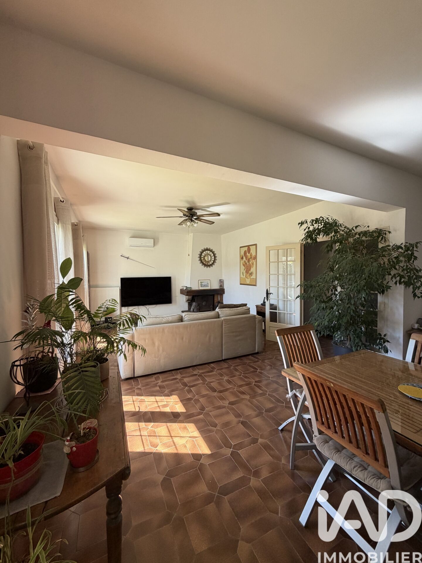 Salon-De-Provence - 134m² - 5p. - 3ch.